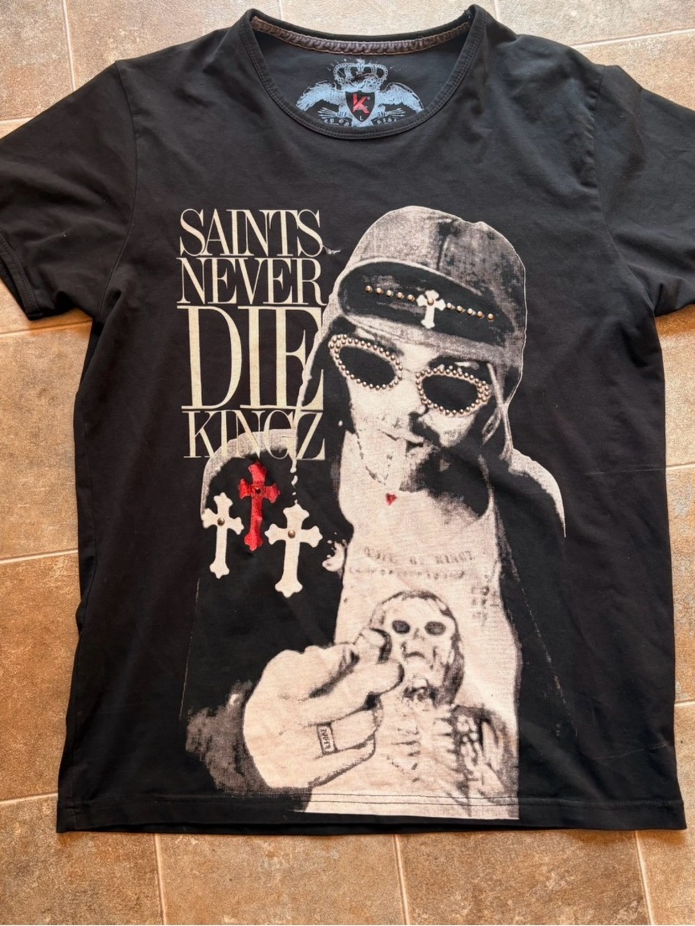 Saints Never Die “Kingz” Men’s Graphic T-Shirt